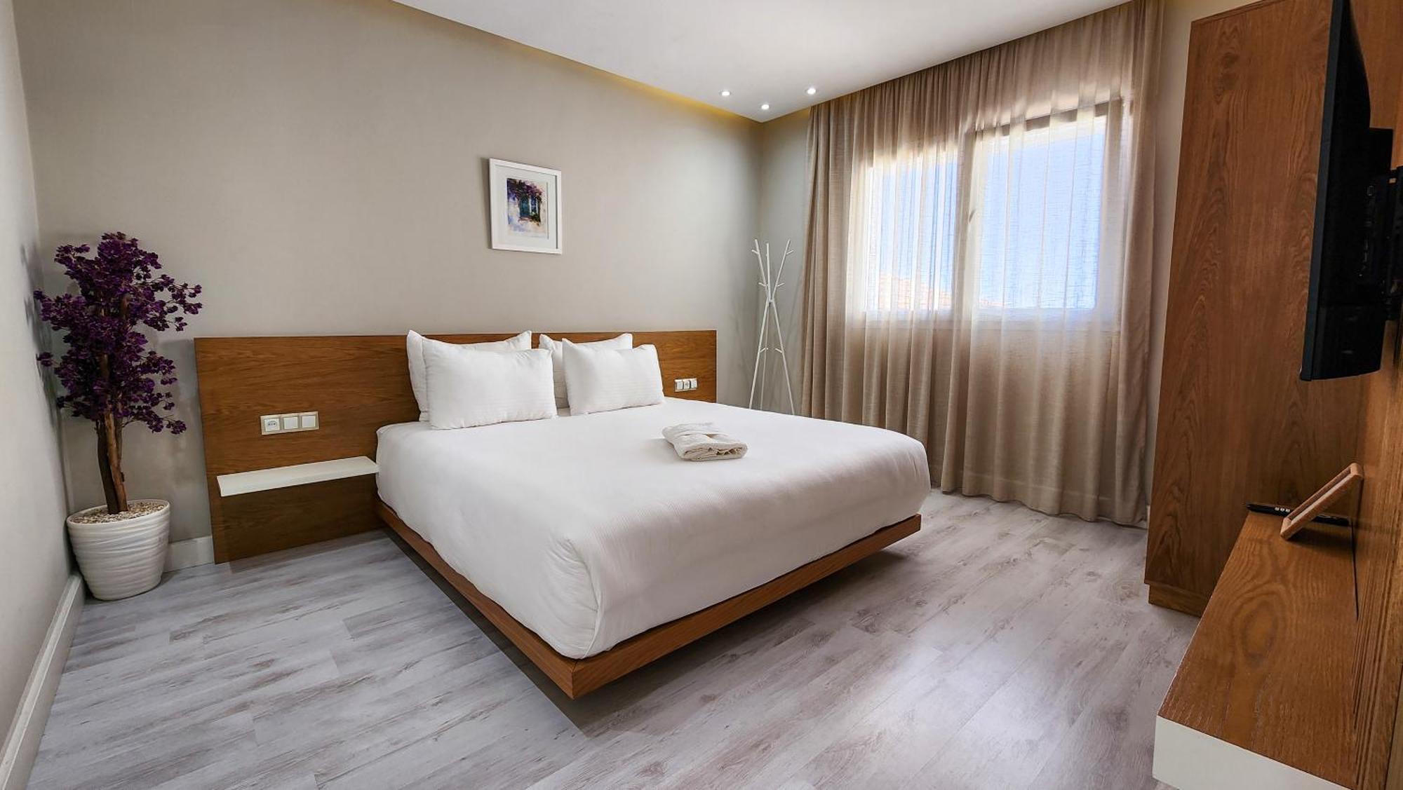 R&S Marina Bay Tanger Apartment Bagian luar foto
